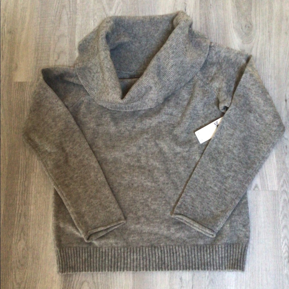 NWT Anthropologie sweater XS